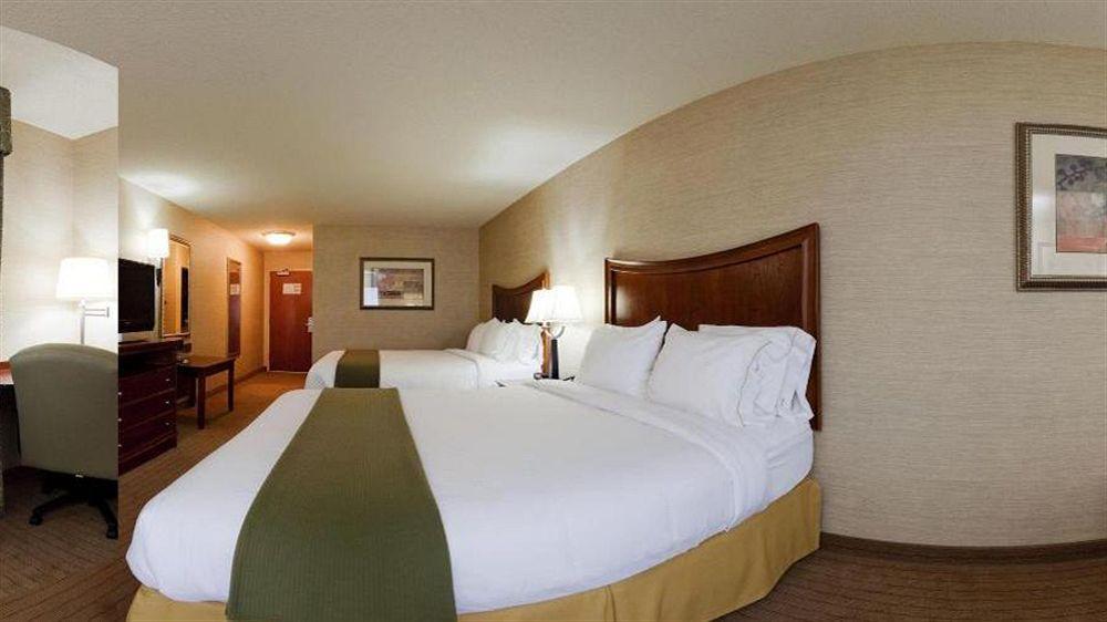 Holiday Inn Express Hotel & Suites Urbana-Champaign-U Of I Area By Ihg Extérieur photo
