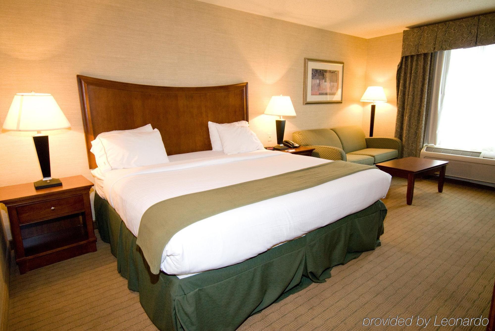 Holiday Inn Express Hotel & Suites Urbana-Champaign-U Of I Area By Ihg Extérieur photo