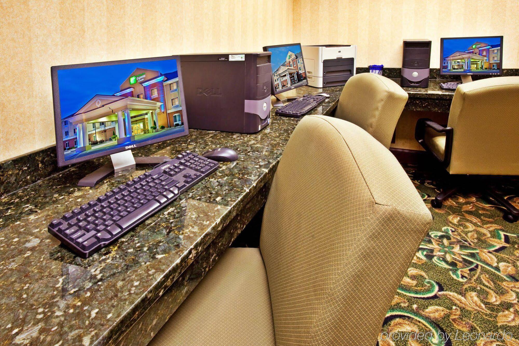 Holiday Inn Express Hotel & Suites Urbana-Champaign-U Of I Area By Ihg Extérieur photo